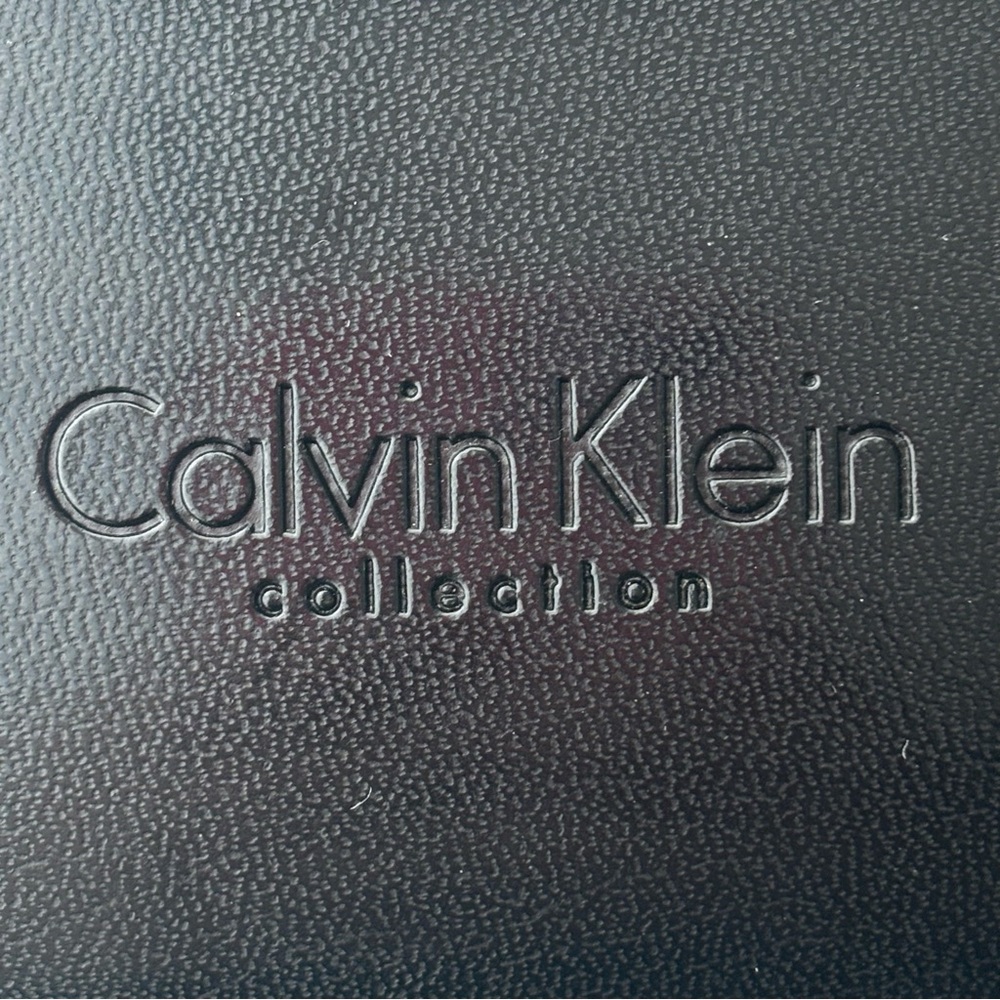 CALVIN KLEIN Collection Hard-shell Glasses (CASE ONLY) Flip-top Black Pre-Owned